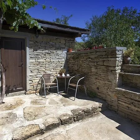 Pensiune Stone Paths